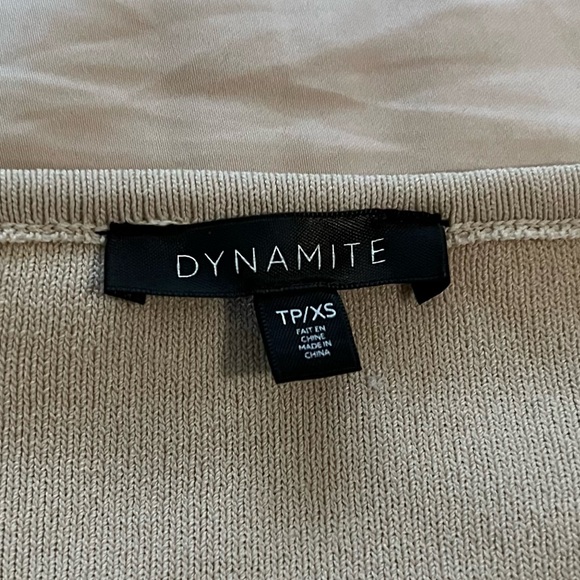 DYNAMITE Cream Top - Picture 2 of 2